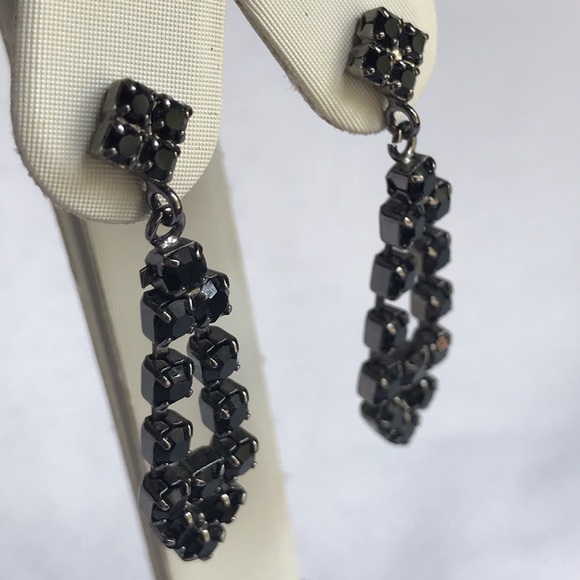 Earring and Bracelet Gift Set - Picture 2 of 8